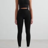 Shape Seamless Strap Singlet Black