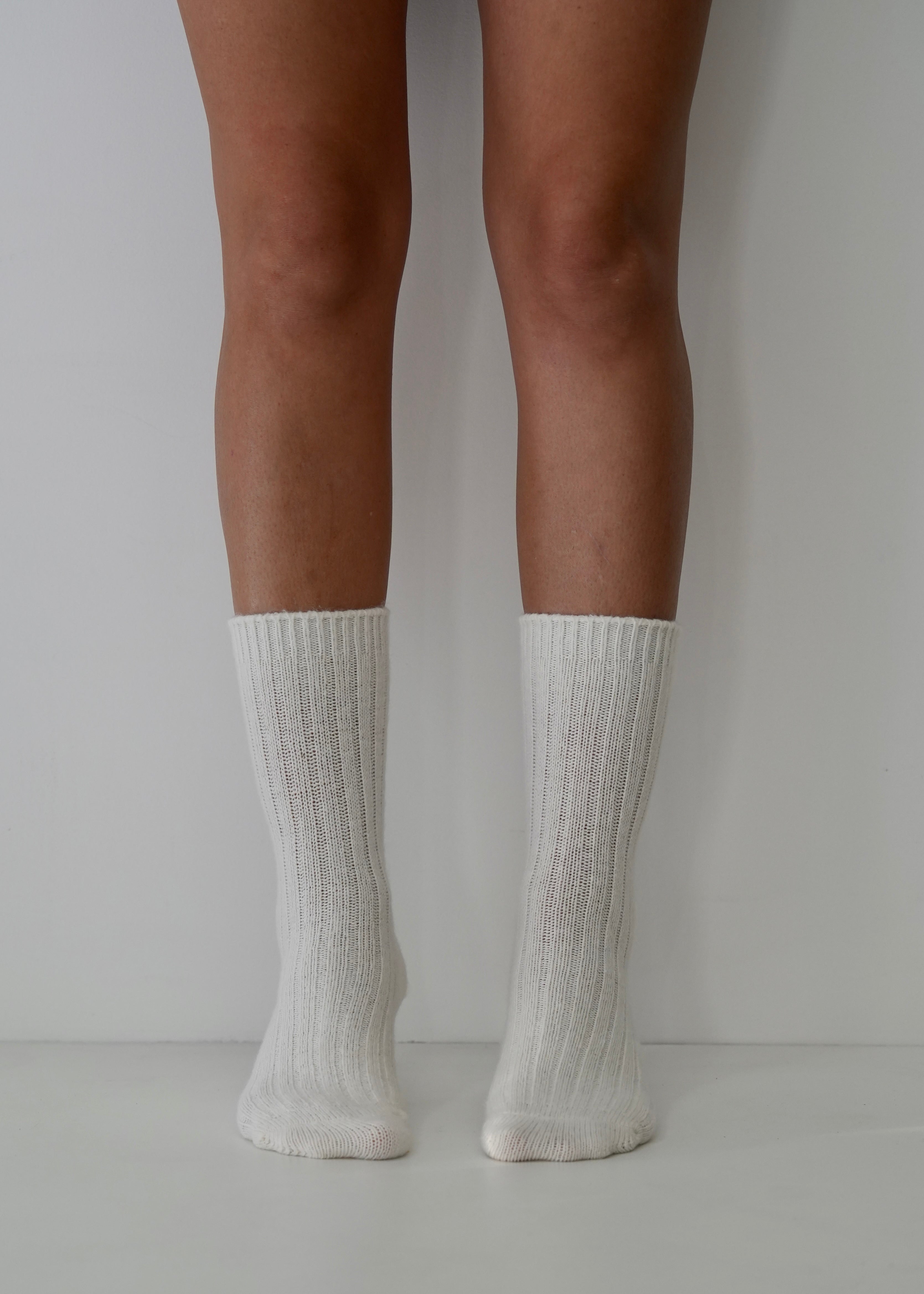 RIBBED CASHMERE WOOL SOCKS OFF WHITE